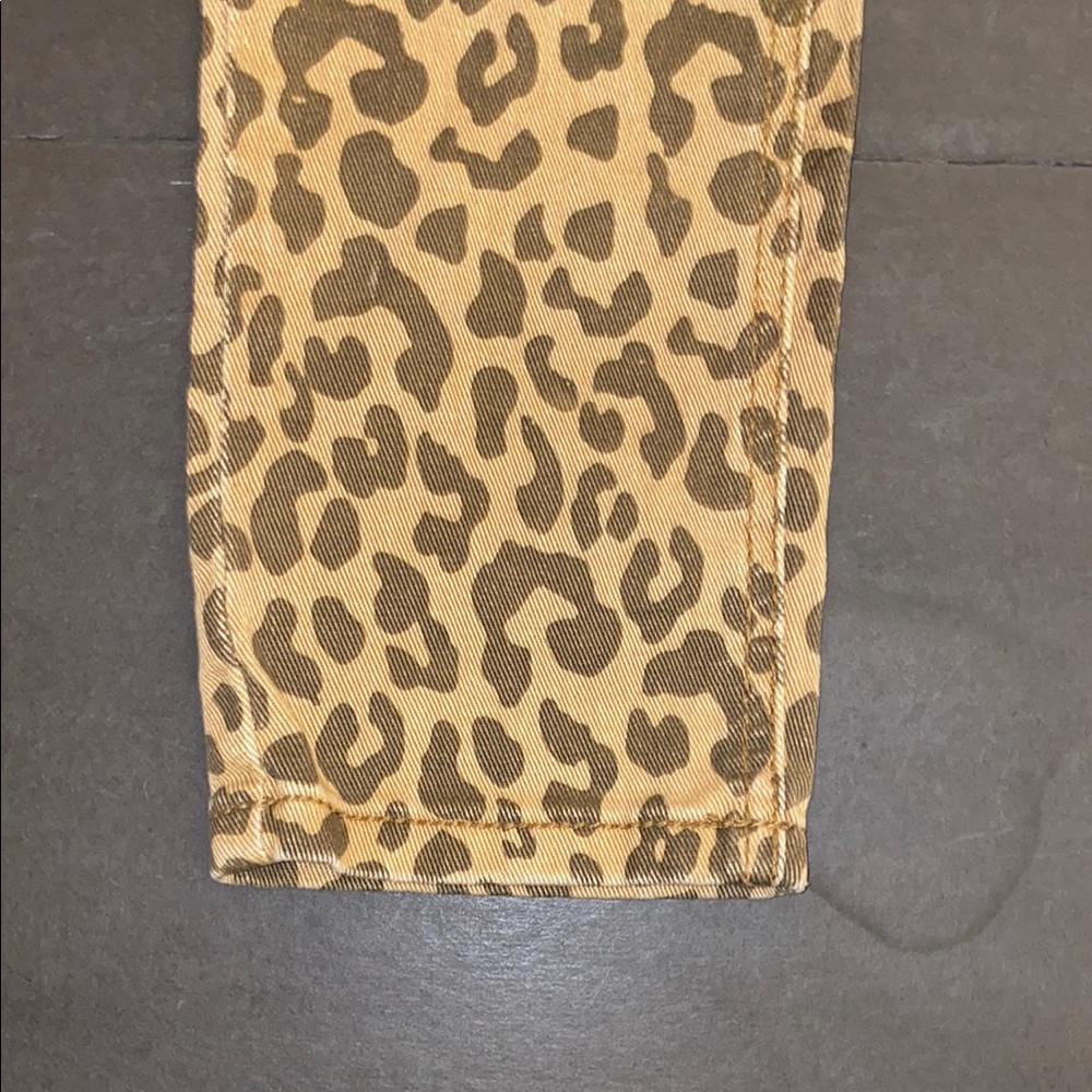 Almost Famous Size 5 Brown Tan Leopard Print Straight Leg Jeans - Picture 8 of 13